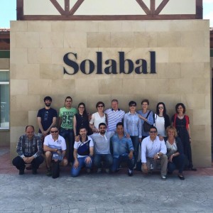 visita bodega solabal aizian andra mari