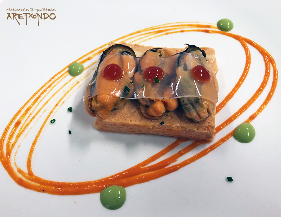 Mejillones al vapor sobre cama de pastel de cabracho restaurante Aretxondo Galdakao menu