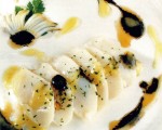 Receta: Laminas de bacalao con salteado de txipirones y su tinta