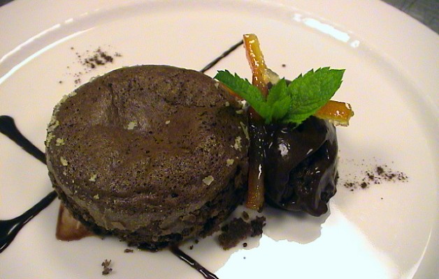 Receta: Soufflé de chocolate con sorbete de cacao amargo