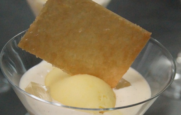 Receta: Sorbete de naranja, crema de vainilla y Grand Marnier