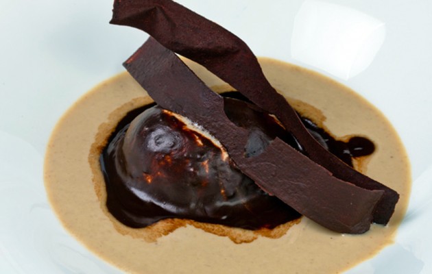 Receta: Hotz-bero de helado de nueces y chocolate caliente